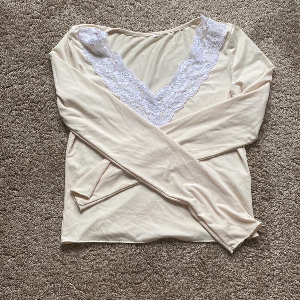 Off white top - Picture 2 of 3